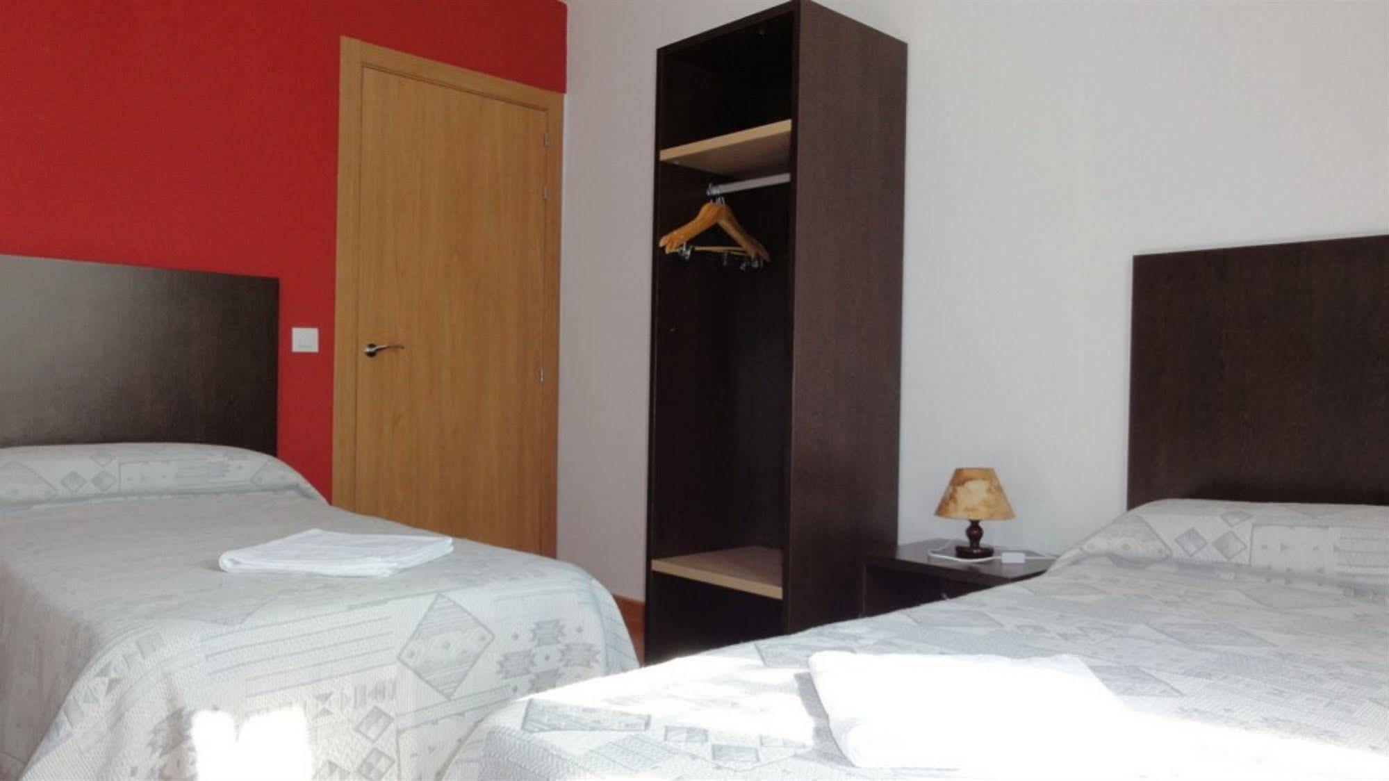 Aparthotel Can Gallart Santa Coloma De Farners Dış mekan fotoğraf